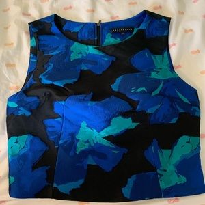 ROWAN TOP— BLUE FLORAL | BRAND: ABBEY GLASS
